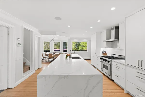 $2,750,000 | 7 Quaker Lane, Chappaqua, NY 10514