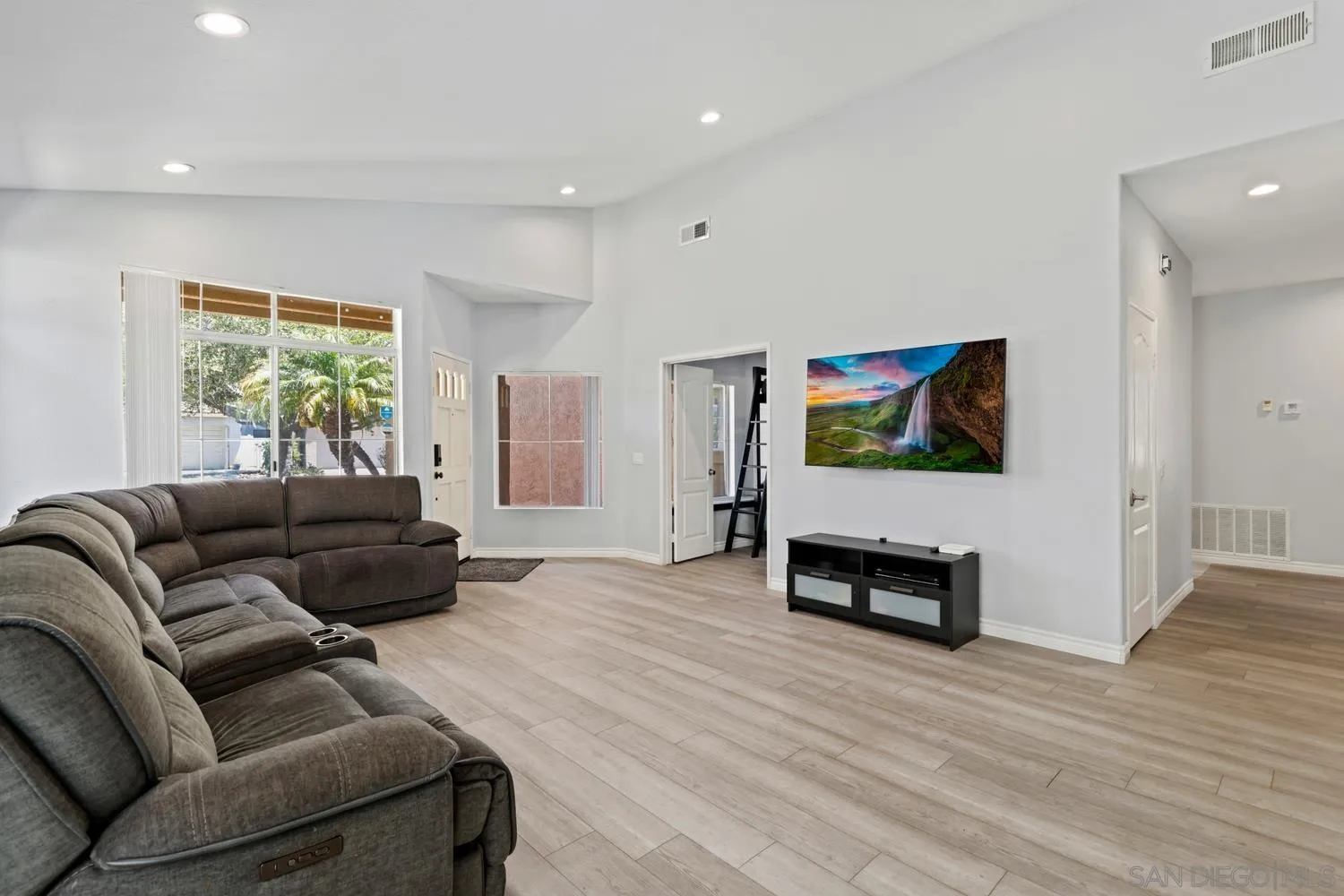 7583 Windy Ridge Road San Diego, CA 92126 - Photo 2 of 17 Gallery Image 2