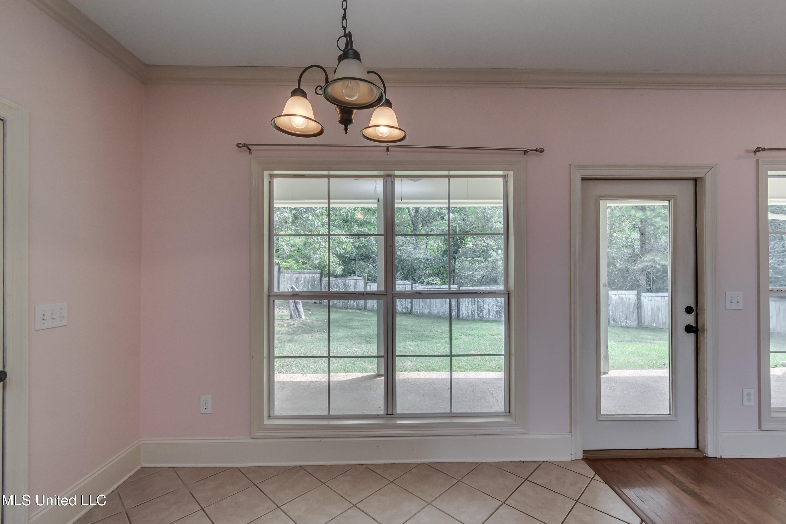 122 Devlin Drive Madison, MS 39110 - Photo 11 of 19 122 Devlin -35