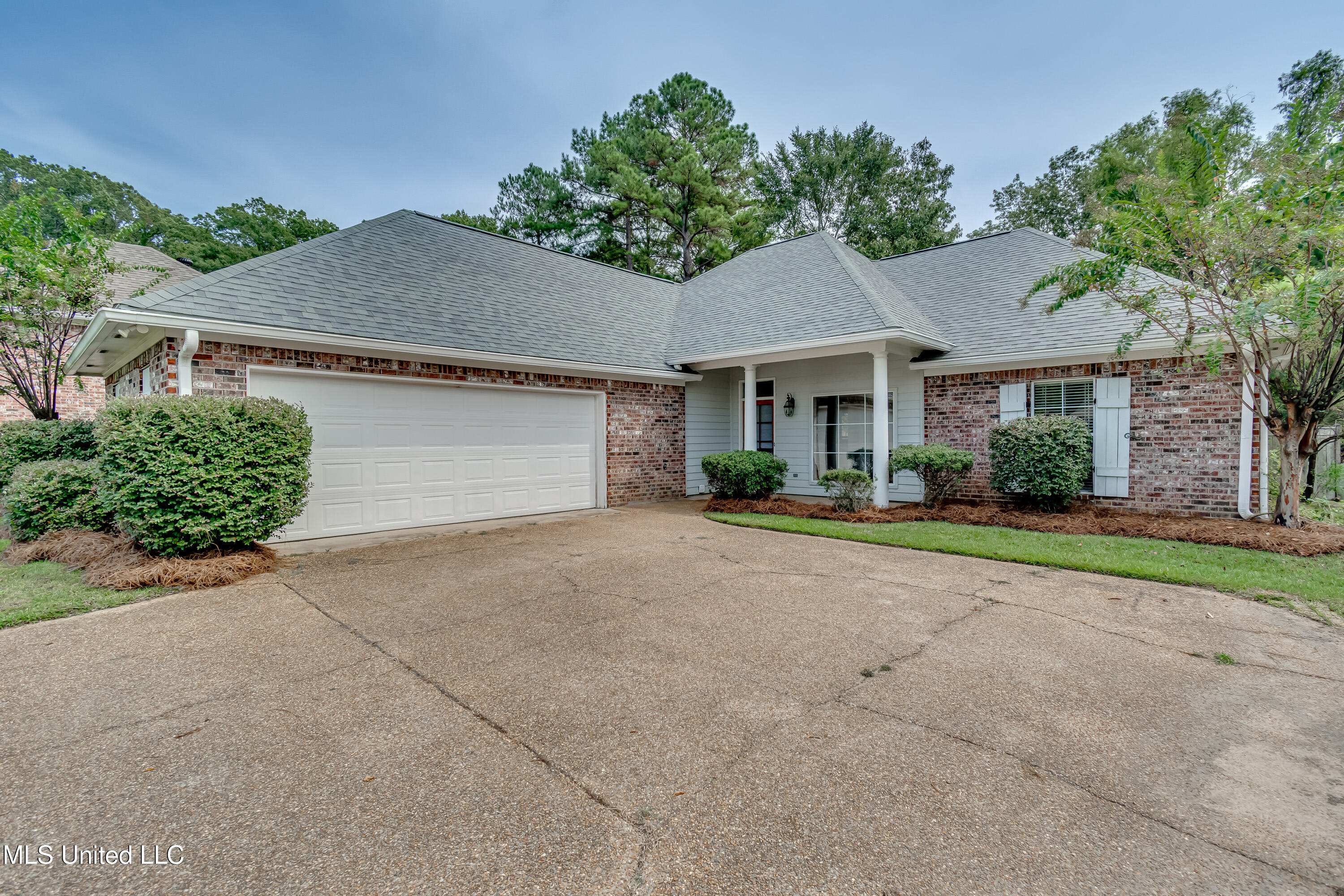 122 Devlin Drive Madison, MS 39110 - Photo 2 of 19 122 Devlin -4