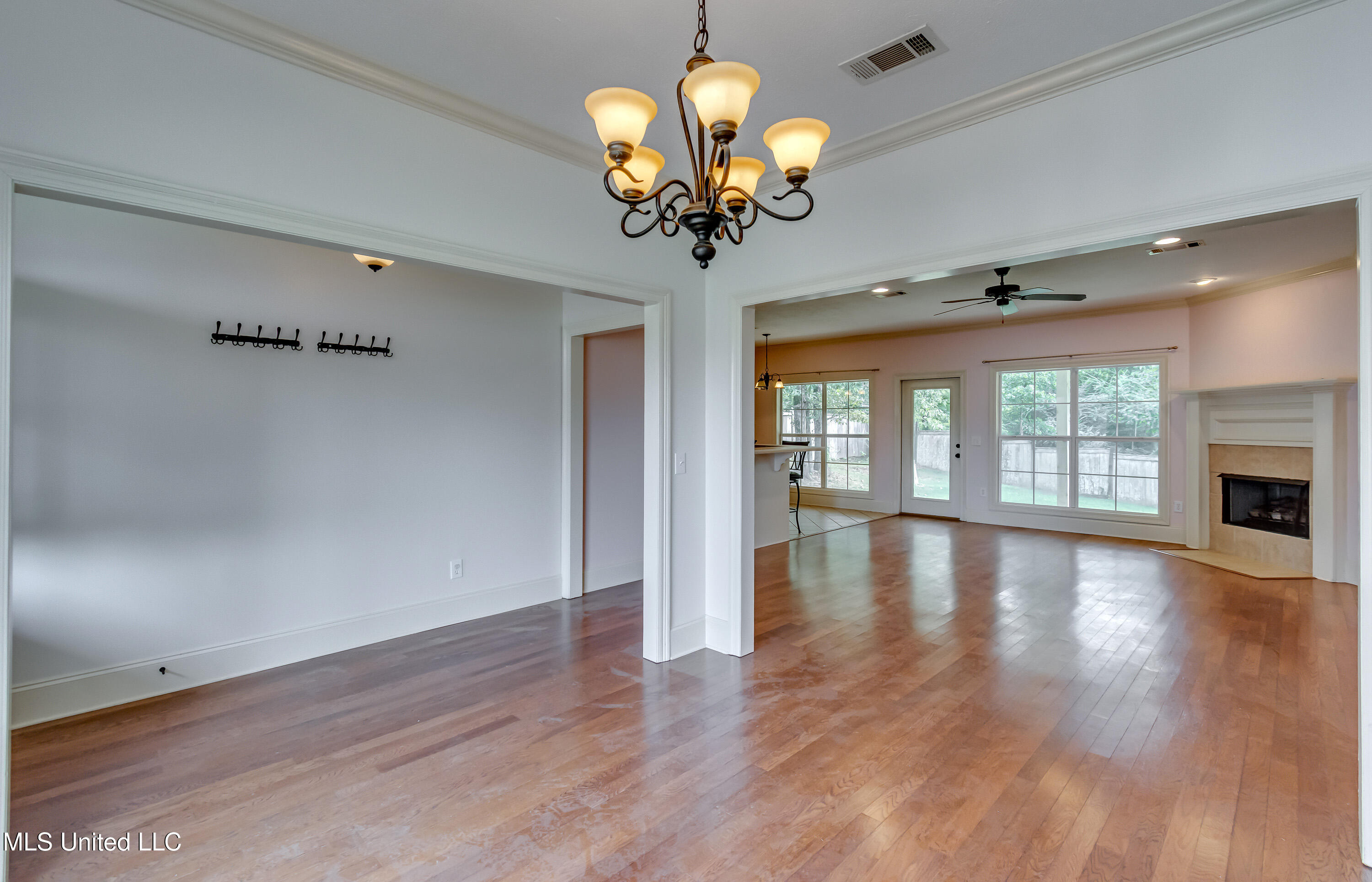 122 Devlin Drive Madison, MS 39110 - Photo 4 of 19 122 Devlin -25