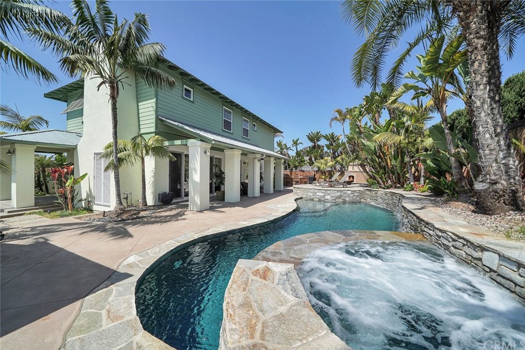 183 La Costa Avenue Encinitas, CA 92024 - Photo 41 of 55 Salt Water pool and Spa