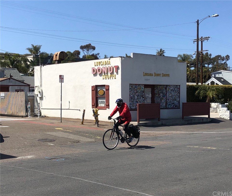 183 La Costa Avenue Encinitas, CA 92024 - Photo 52 of 55 Close by and very very good!