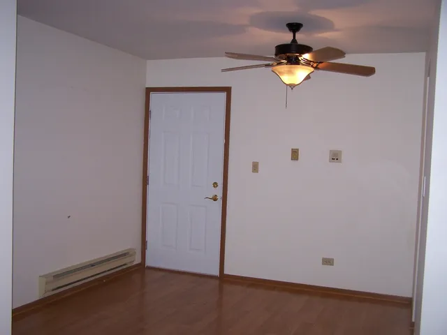 $138,000 | 4302 West Shamrock Lane, Unit 2G, McHenry, IL 60050