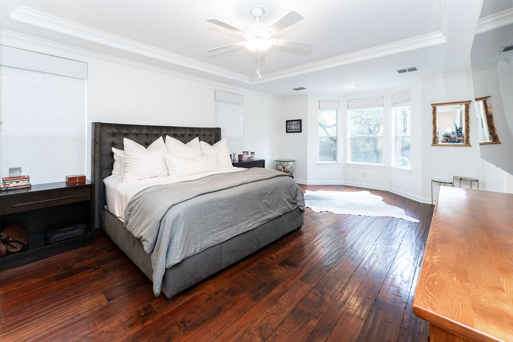 3408 Travis Country Circle Austin, TX 78735 - Photo 15 of 30 Primary Bedroom