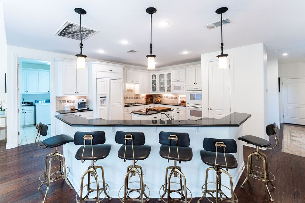 3408 Travis Country Circle Austin, TX 78735 - Photo 7 of 30