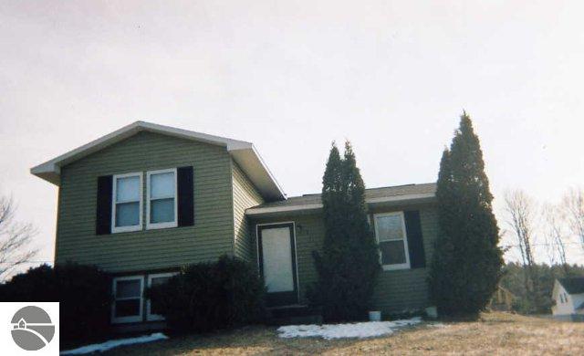 3110 Prouty Road Traverse City, MI 49686 - Photo 1 of 4 1658119.JPG