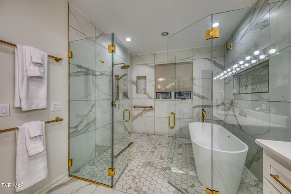 $770,000 | 275 Settlers Secret, Mountain City, TN 37683