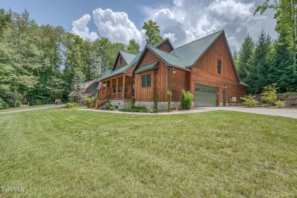 $770,000 | 275 Settlers Secret, Mountain City, TN 37683