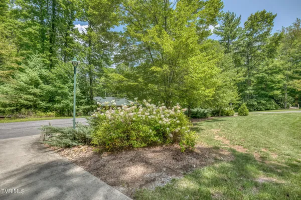 $770,000 | 275 Settlers Secret, Mountain City, TN 37683