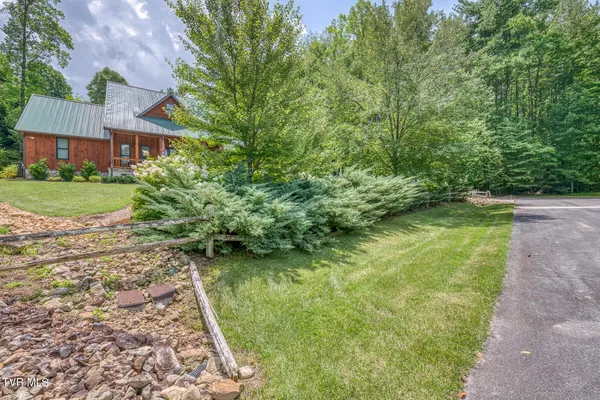 $770,000 | 275 Settlers Secret, Mountain City, TN 37683