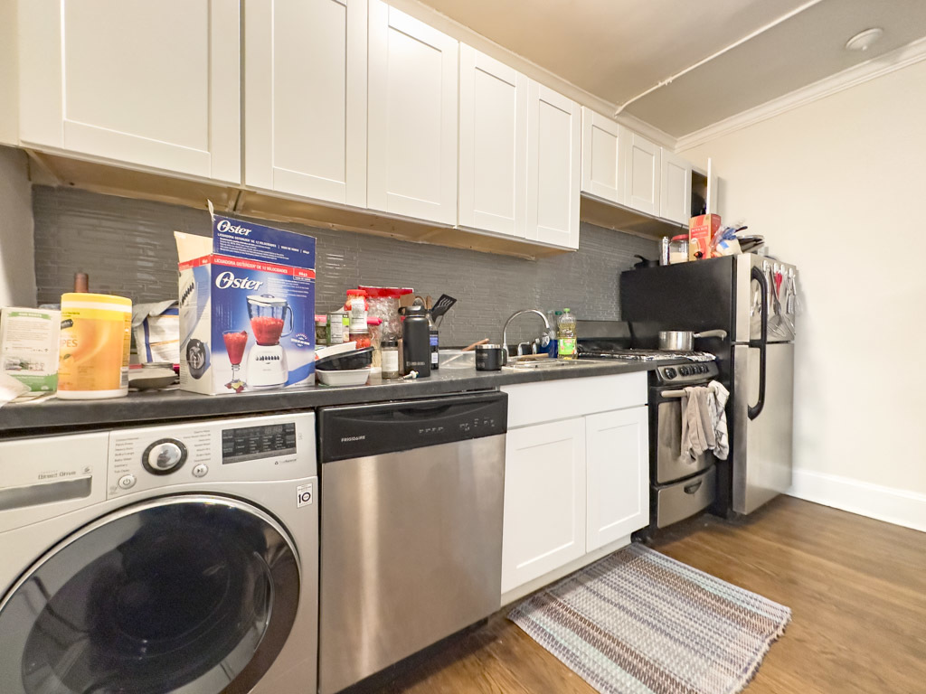 918 Green Bay Road, Unit 2C Winnetka, IL 60093 - Photo 4 of 18