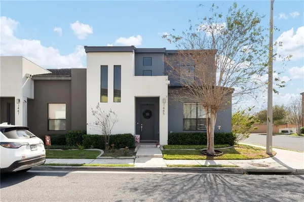 $395,000 | 1445 Ozark Avenue, McAllen, TX 78504
