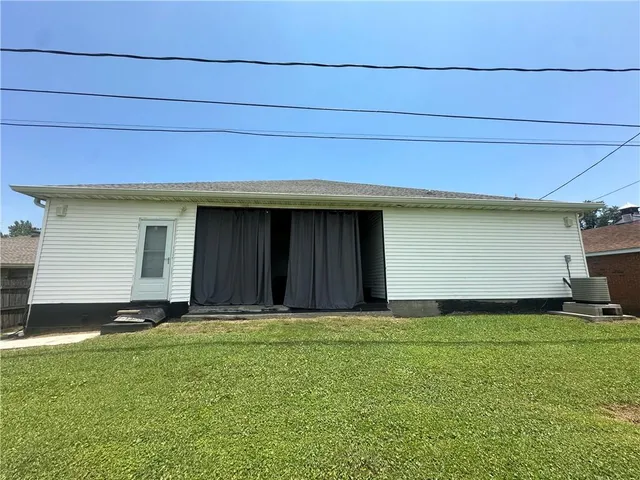 $299,000 | 131 Belle Grove Drive, Laplace, LA 70068