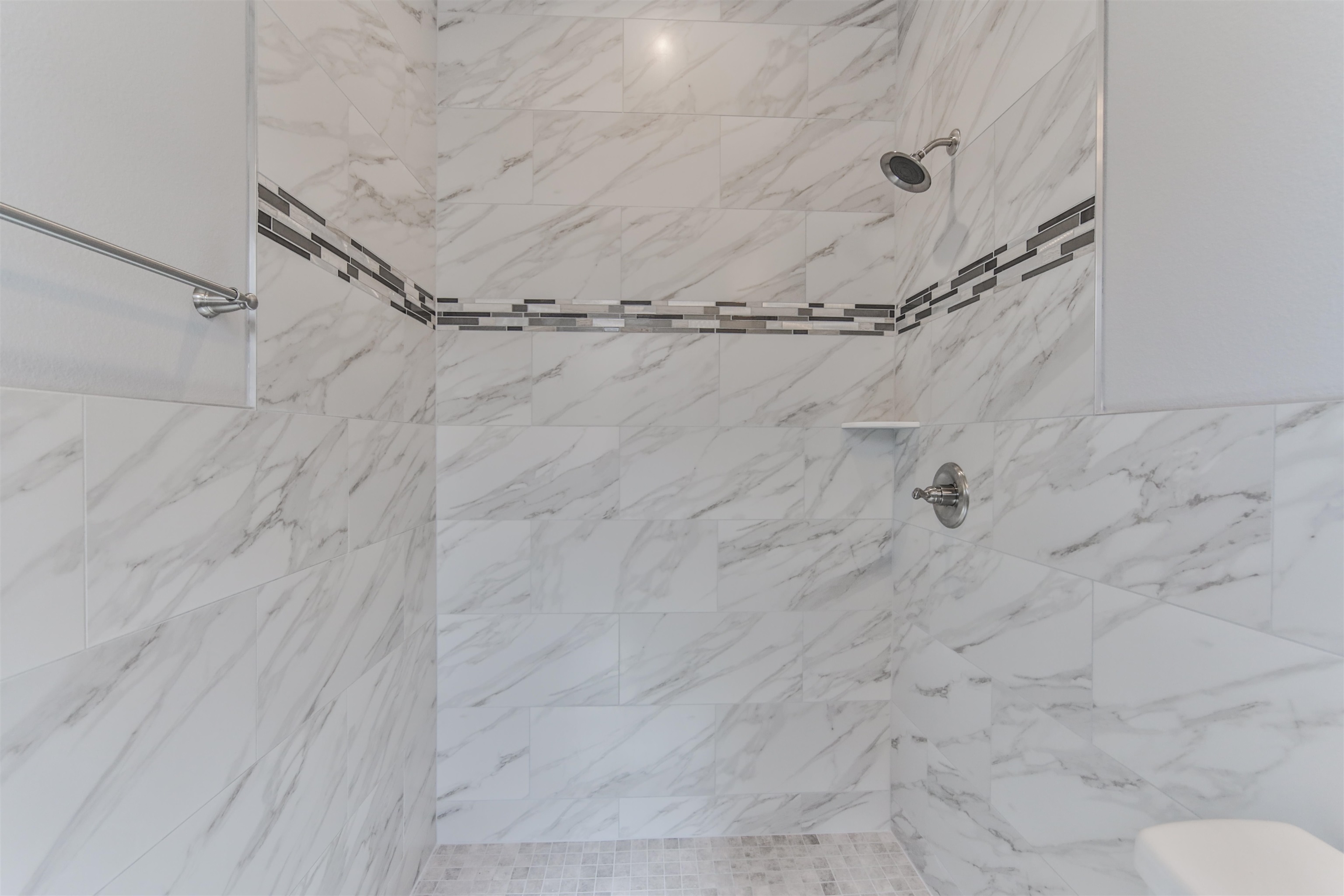 9 Seton Place Palm Coast, FL 32164 - Photo 27 of 37 a bathroom with a shower