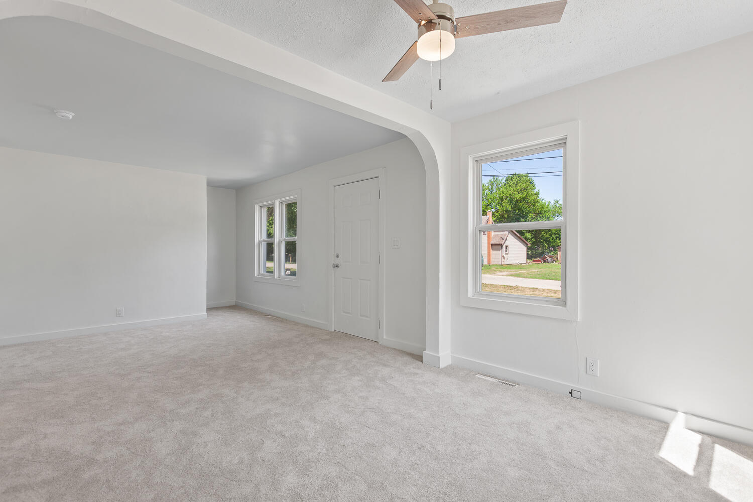 1055 Loren Road Adrian, MI 49221 - Photo 11 of 38 1055 Loren Ave - 1002
