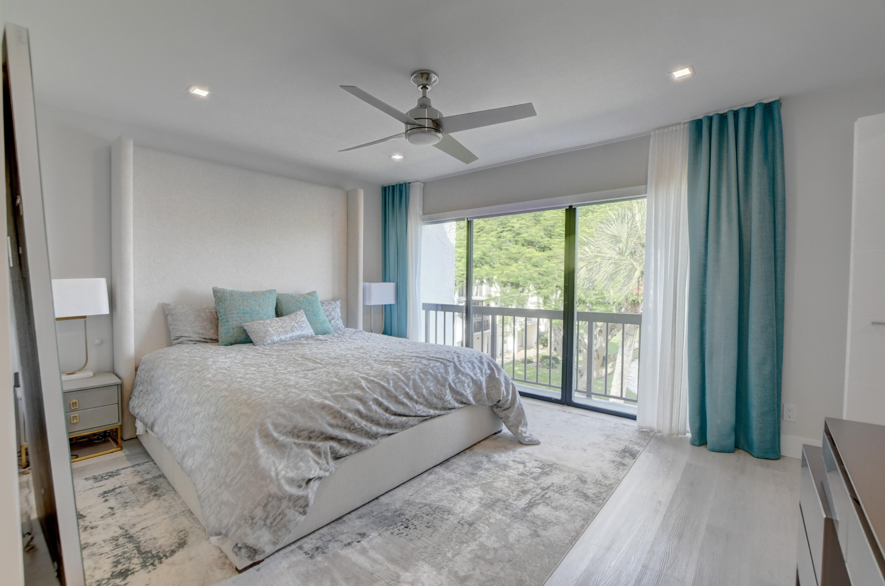 704 Bridgewood Drive Boca Raton, FL 33434 - Photo 18 of 32 20_ebf_0901_2_3_4_5
