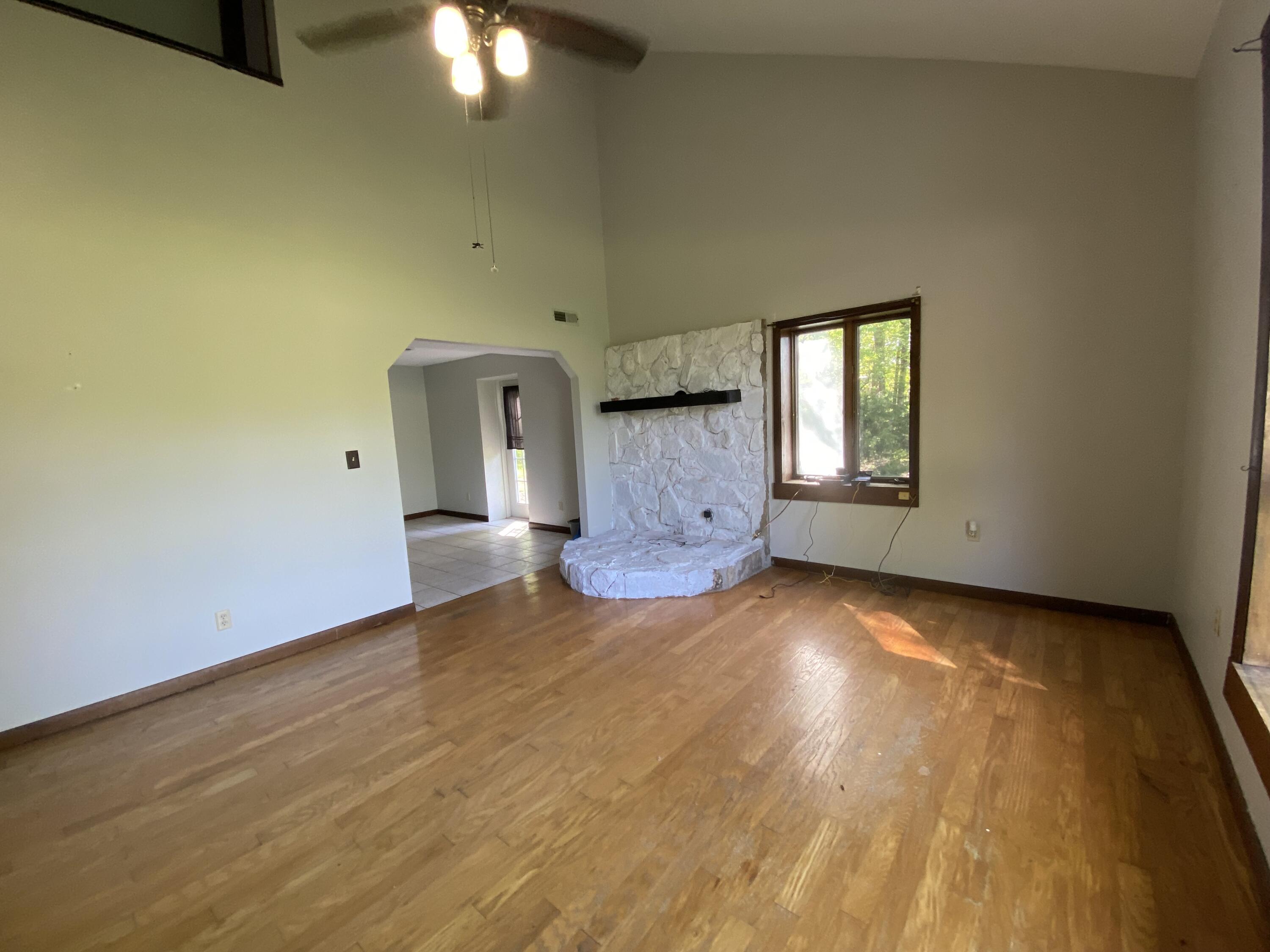 289 Fincastle Heights Road Jonesville, VA 24263 - Photo 16 of 40 IMG_3414