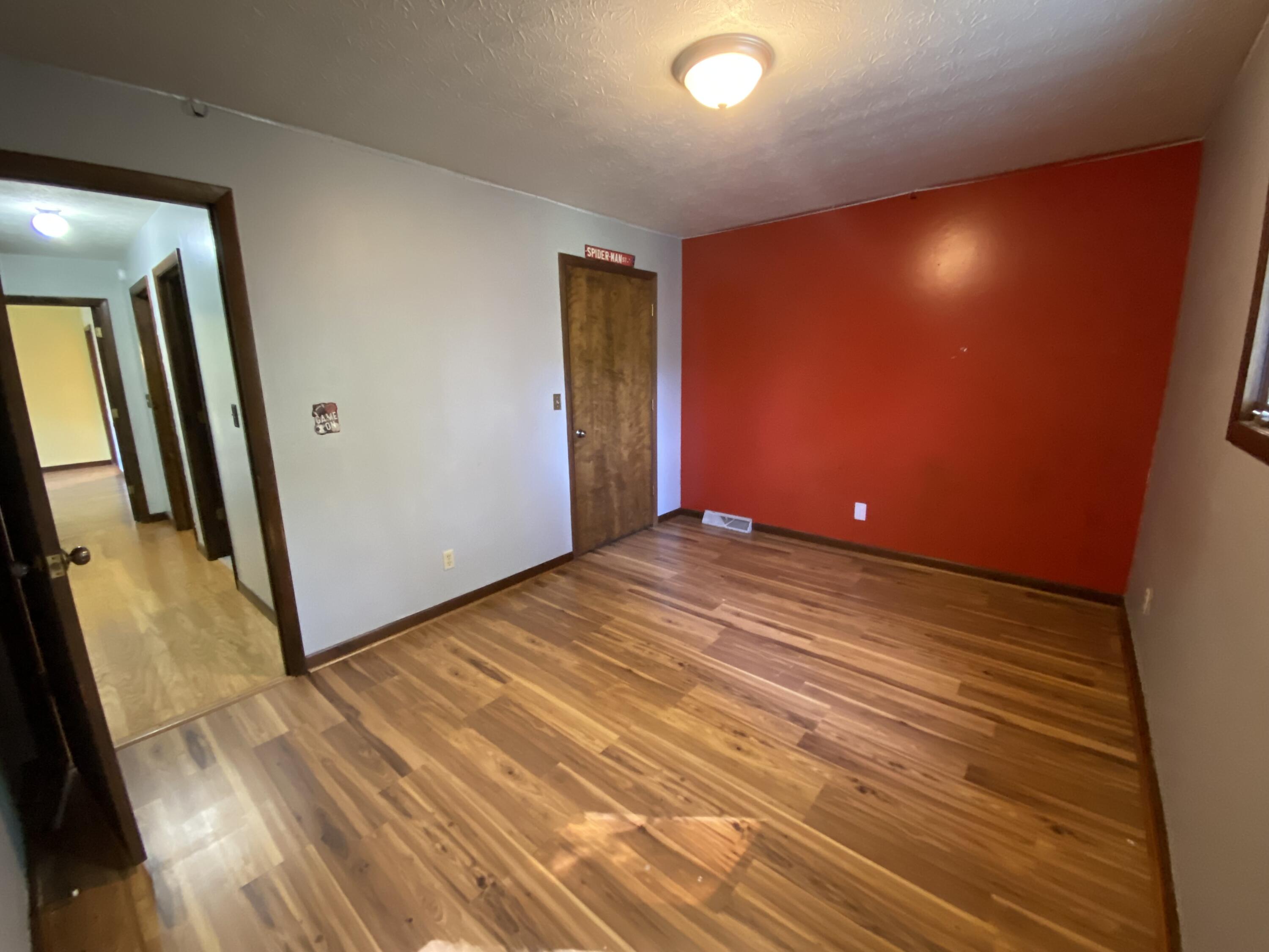 289 Fincastle Heights Road Jonesville, VA 24263 - Photo 33 of 40 IMG_3397