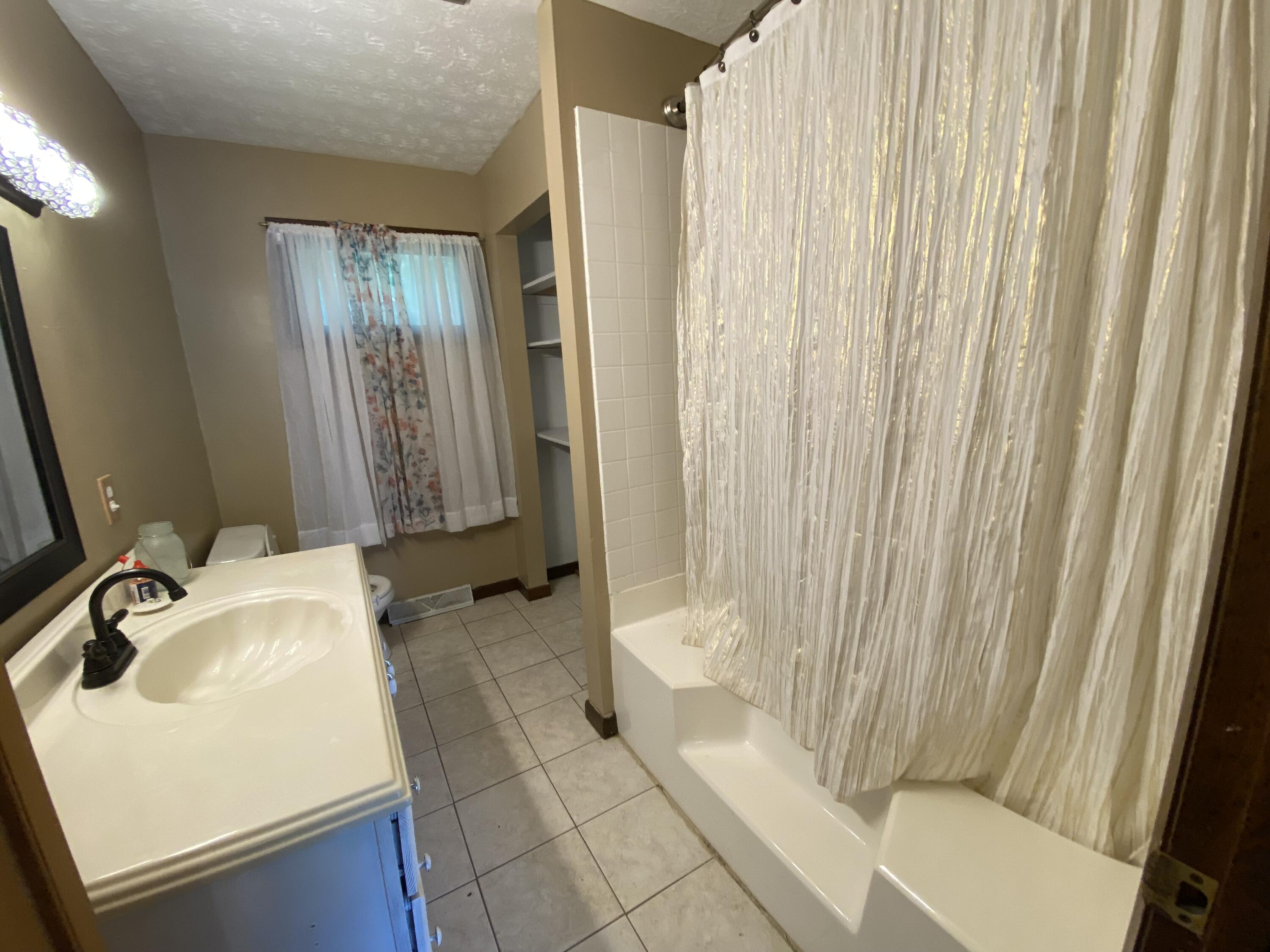 289 Fincastle Heights Road Jonesville, VA 24263 - Photo 39 of 40 IMG_3403