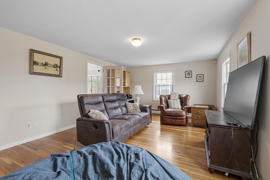 34 Robinhood Road Winchester, MA 01890 - Photo 23 of 37 Gallery Image 23