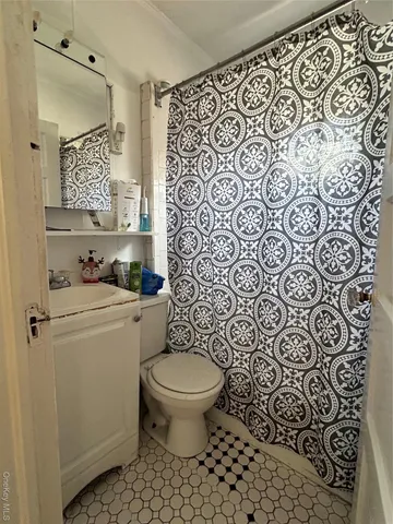 $799,000 | 82 Burhans Avenue, Yonkers, NY 10701