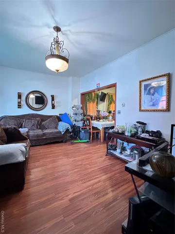 $799,000 | 82 Burhans Avenue, Yonkers, NY 10701