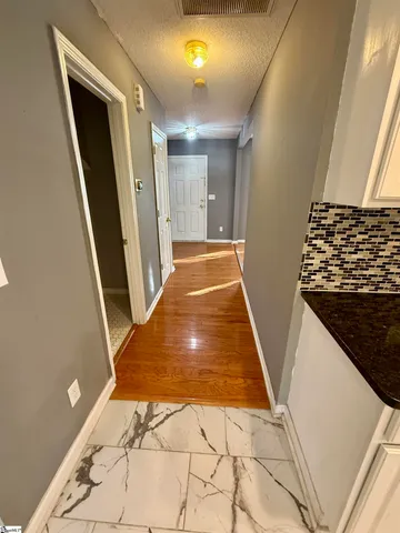 $2,150 | 4 Oyster Bay Court, Mauldin, SC 29662