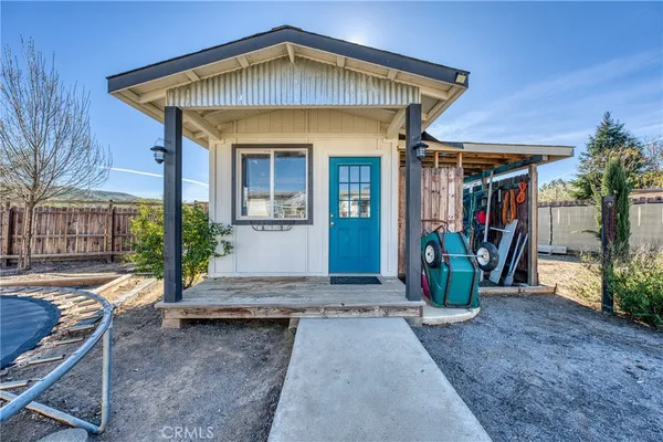 $435,000 | 9440 Pinto Place, Lower Lake, CA 95457