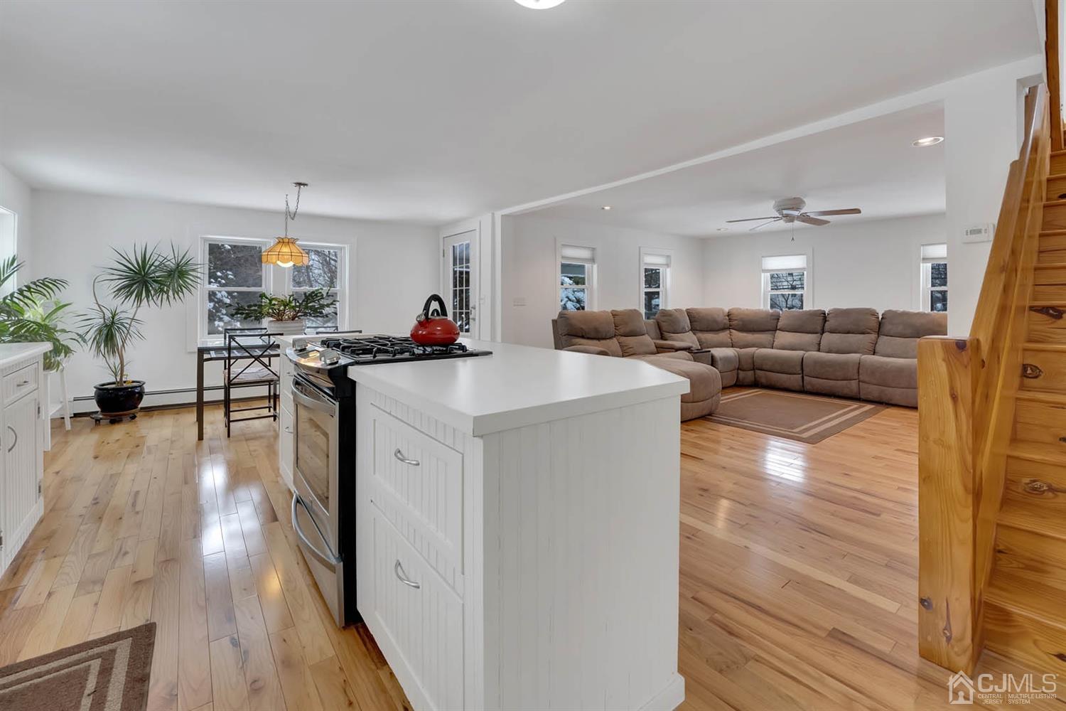 233 Rhode Hall Road Monroe Township, NJ 08831 - Photo 6 of 17 Gallery Image 6