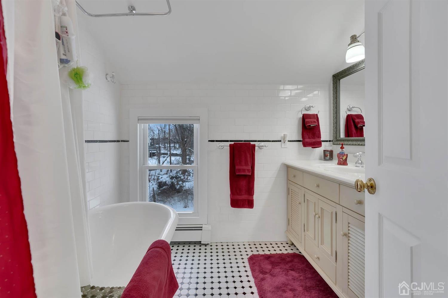 233 Rhode Hall Road Monroe Township, NJ 08831 - Photo 10 of 17 Gallery Image 10
