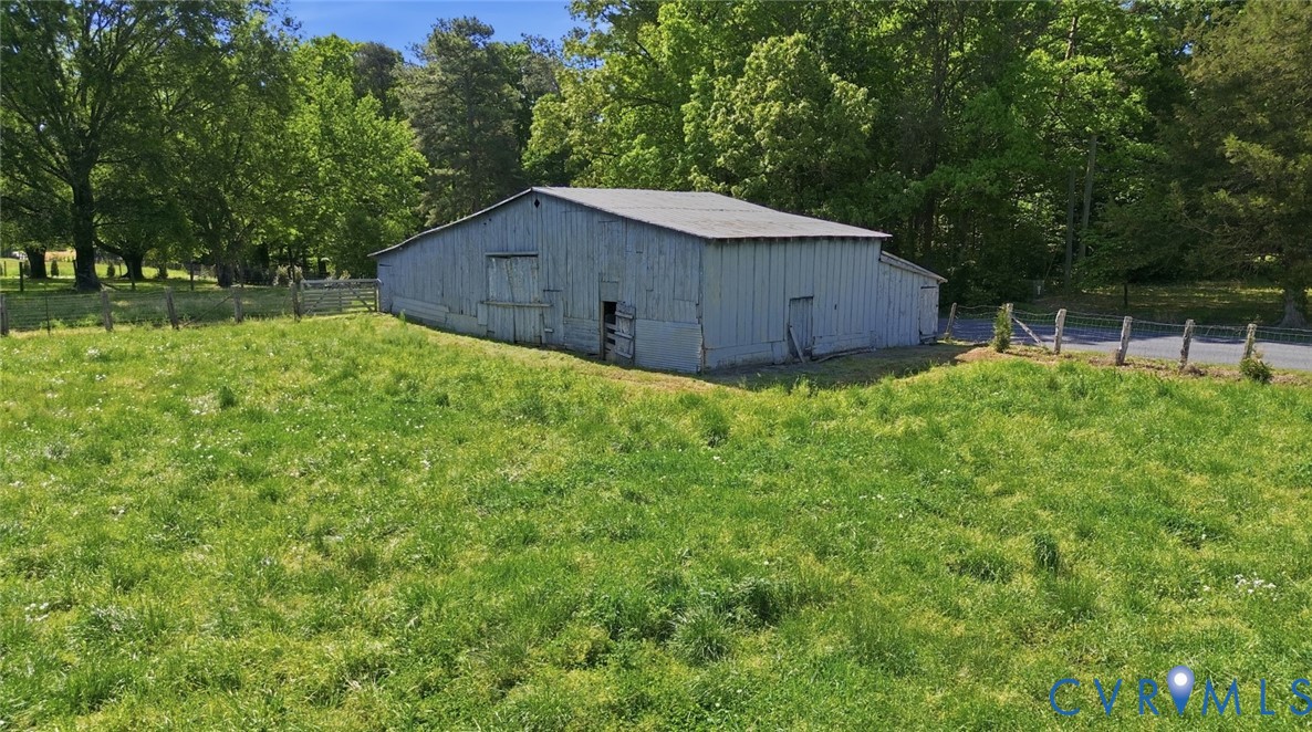 688 Three Chopt Road Manakin-Sabot, VA 23103 - Photo 33 of 38
