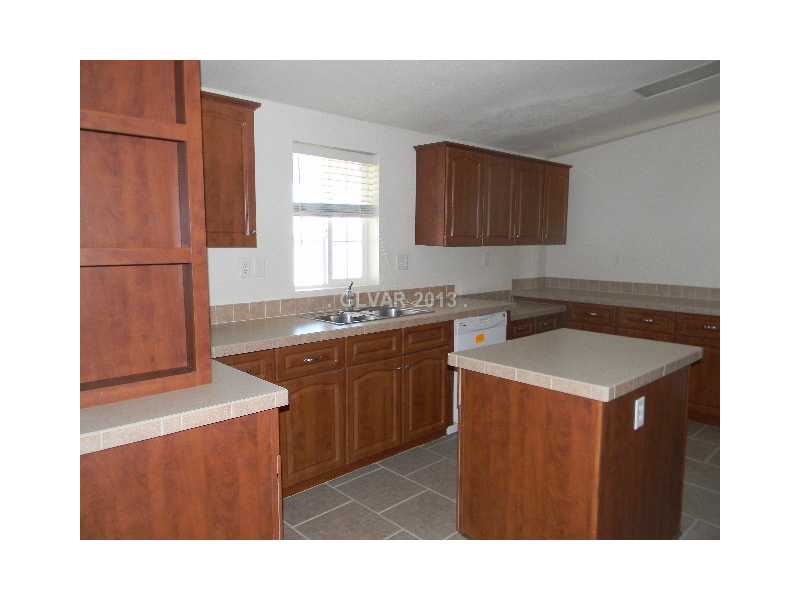 4581 West Dyer Road Pahrump, NV 89048 - Photo 12 of 22 Kitchen.