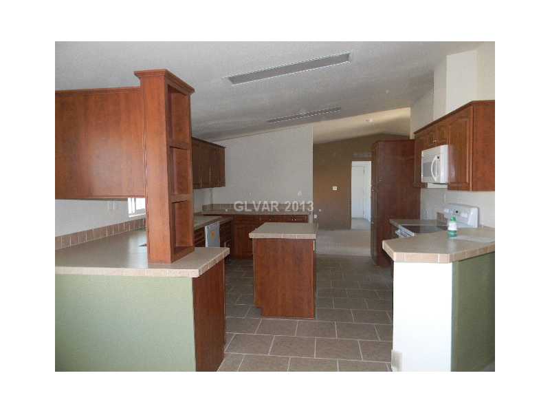 4581 West Dyer Road Pahrump, NV 89048 - Photo 15 of 22 Kitchen.