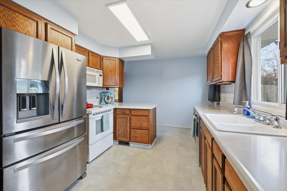 5212 North Fairmount Place Spokane, WA 99205 - Photo 11 of 40