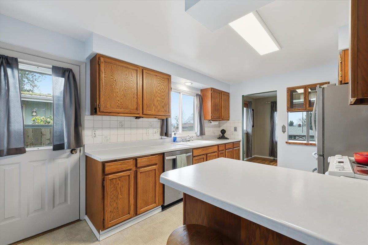 5212 North Fairmount Place Spokane, WA 99205 - Photo 13 of 40