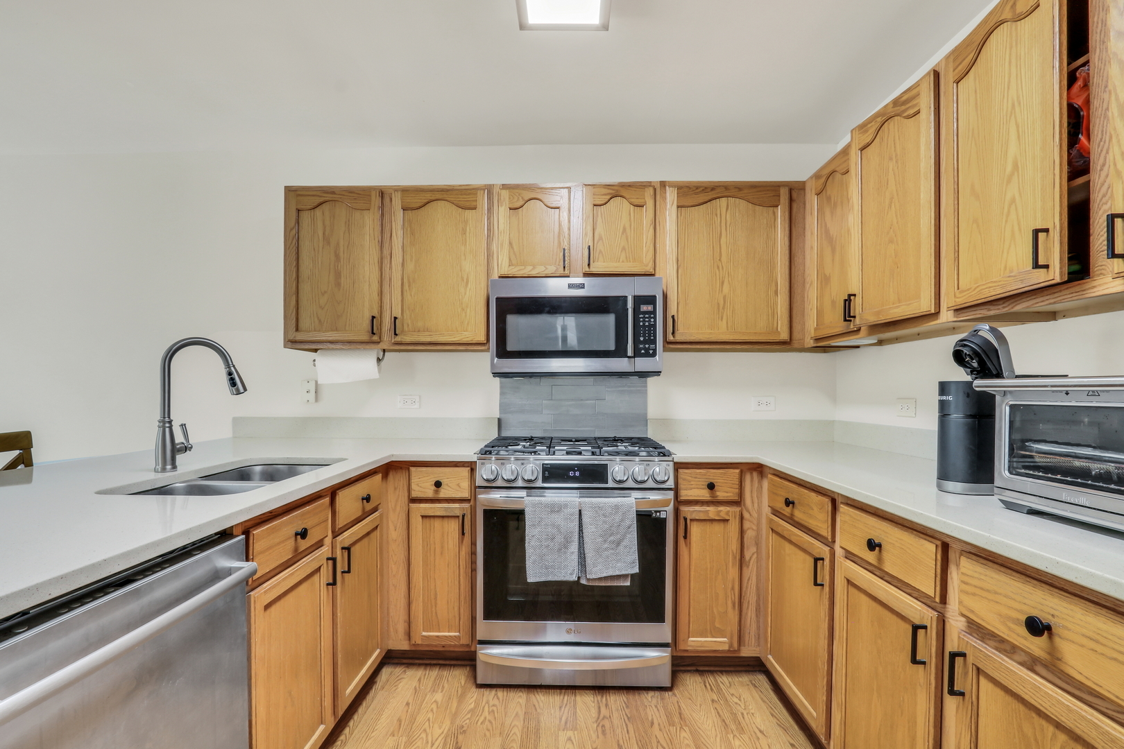 227 Rainier Way Fox Lake, IL 60020 - Photo 15 of 45