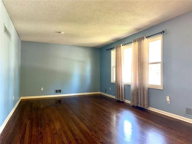 $249,900 | 6507 East 55 Terrace, Kansas City, MO 64129