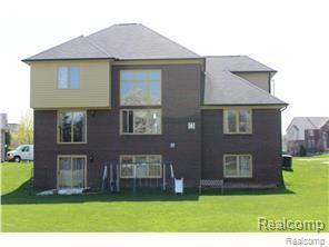 6578 Chatham Circle Rochester, MI 48306 - Photo 25 of 29 exterior rear.jpg