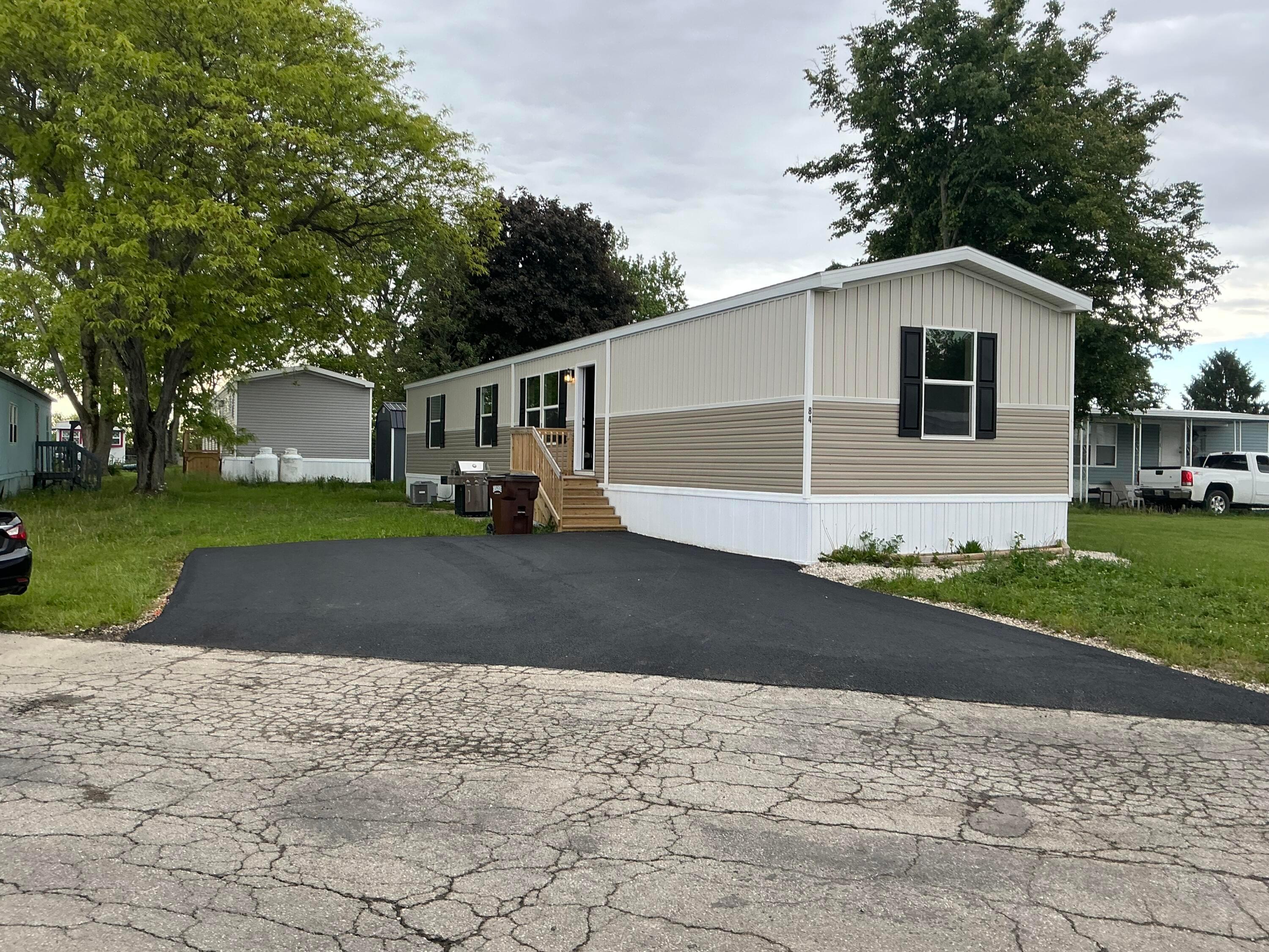 8565 Smith-Calhoun Road, Unit 84 Plain City, OH 43064 - Photo 1 of 17 IMG_1659