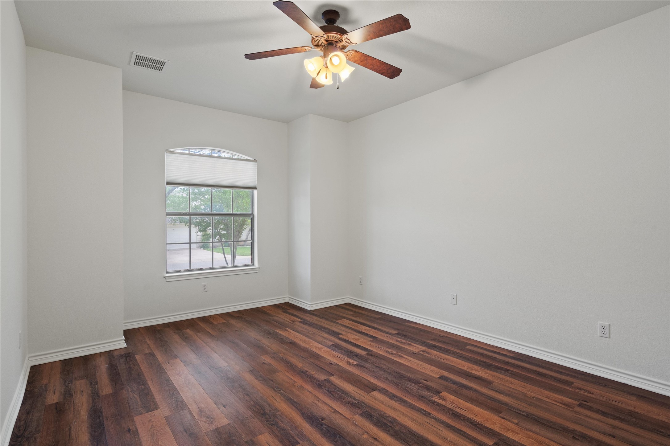 4612 Sonora Trace Georgetown, TX 78633 - Photo 29 of 36 a view of room with window and ceiling fan