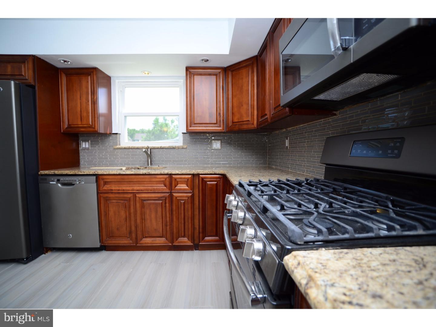 55 Longhurst Road Marlton, NJ 08053 - Photo 11 of 23