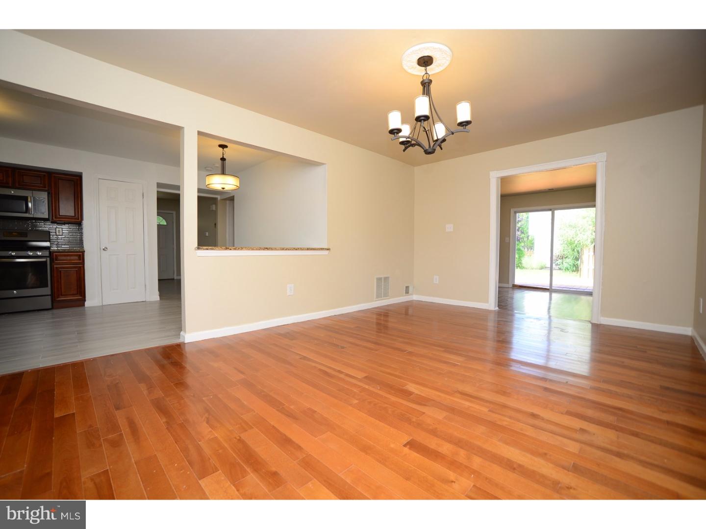 55 Longhurst Road Marlton, NJ 08053 - Photo 3 of 23