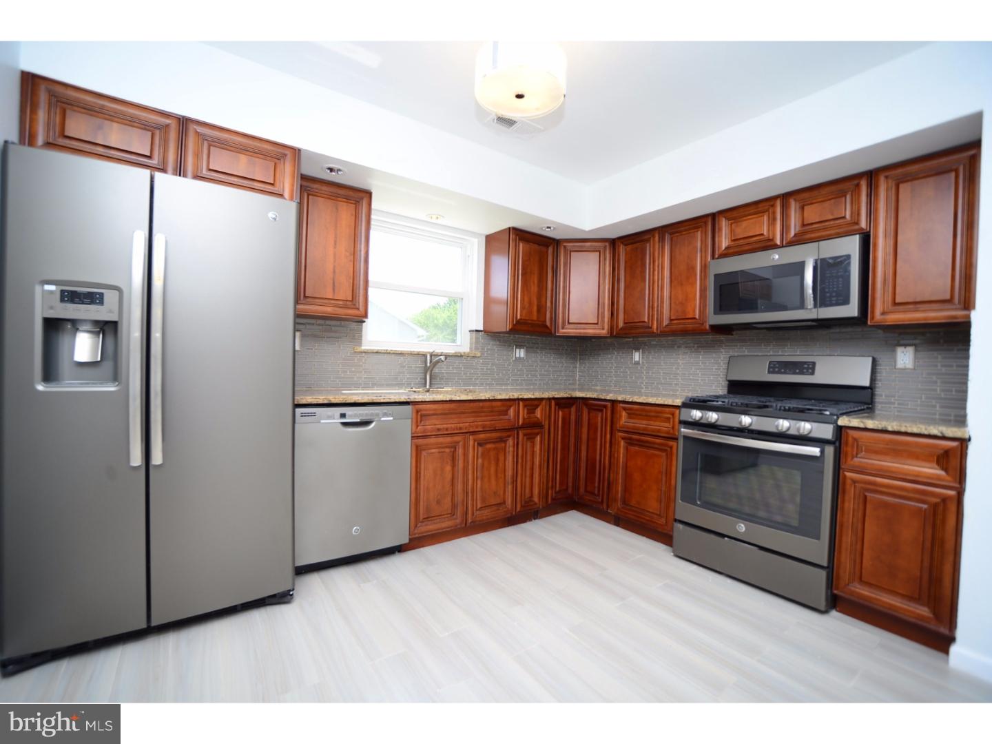55 Longhurst Road Marlton, NJ 08053 - Photo 10 of 23