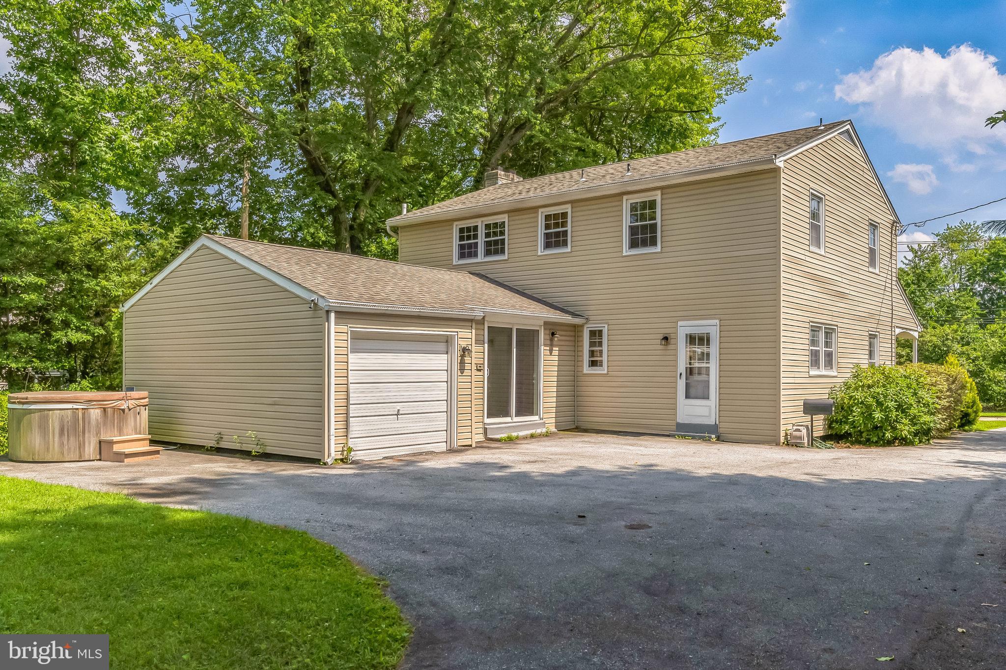 2009 Veale Road Wilmington, DE 19810 - Photo 4 of 32 Gallery Image 4