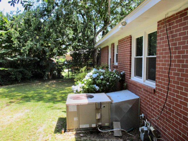 788 Dills Road Charleston, SC 29412 - Photo 2 of 12 788 dills bluff bk view