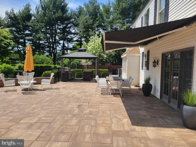 $1,400,100 | 5930 Shetland Drive, Doylestown, PA 18902