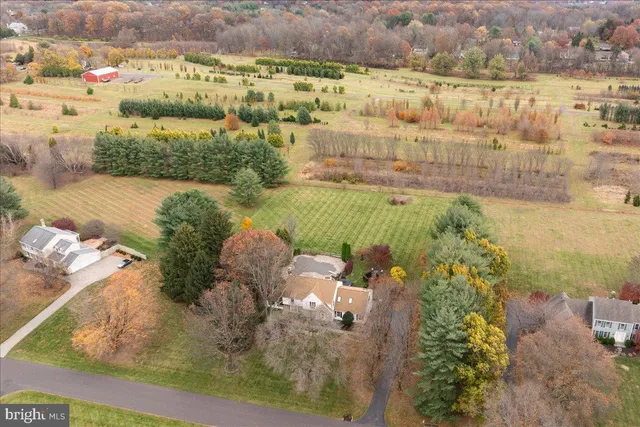 $1,400,100 | 5930 Shetland Drive, Doylestown, PA 18902