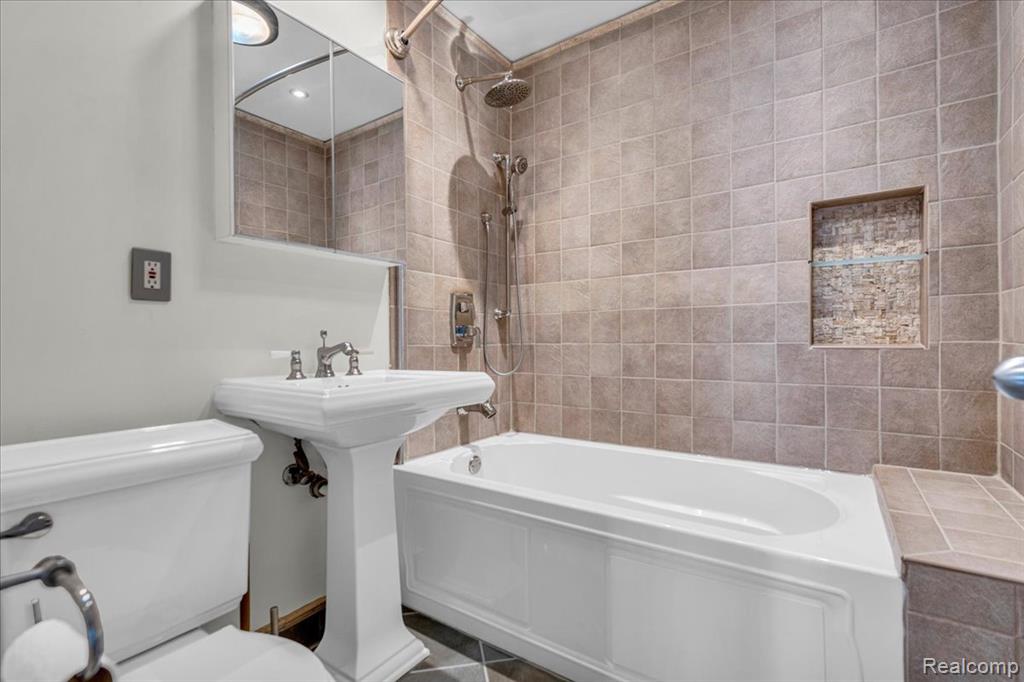 1188 Ruffner Avenue Birmingham, MI 48009 - Photo 18 of 24