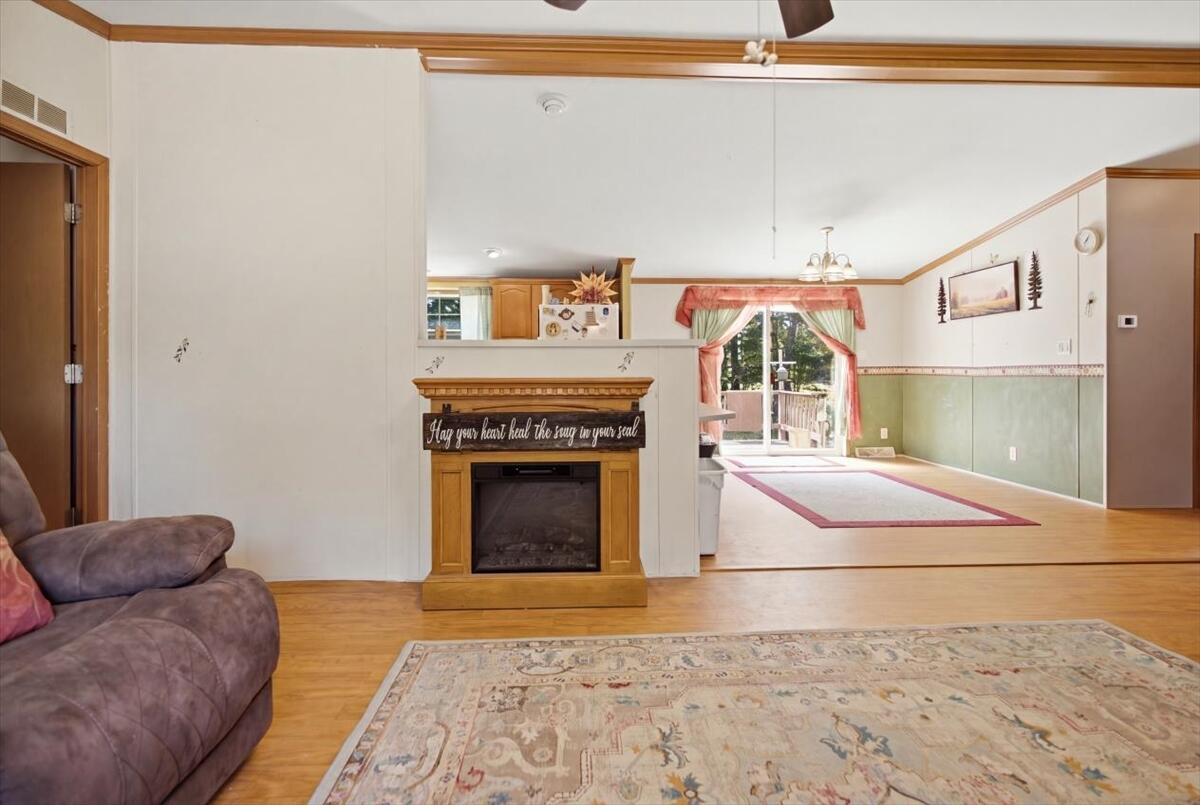 89 Boothby Road Livermore, ME 04253 - Photo 12 of 43 Living room